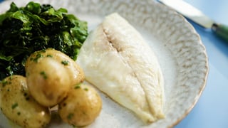 Green and Yellow Salt Baked Fish_L.jpg