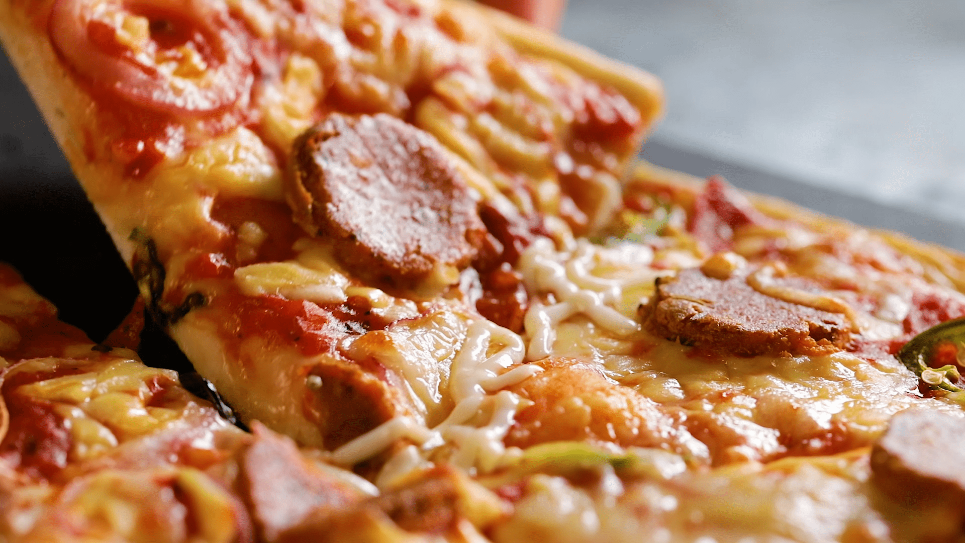 Vegan "Pepperoni" Pizza Tastemade