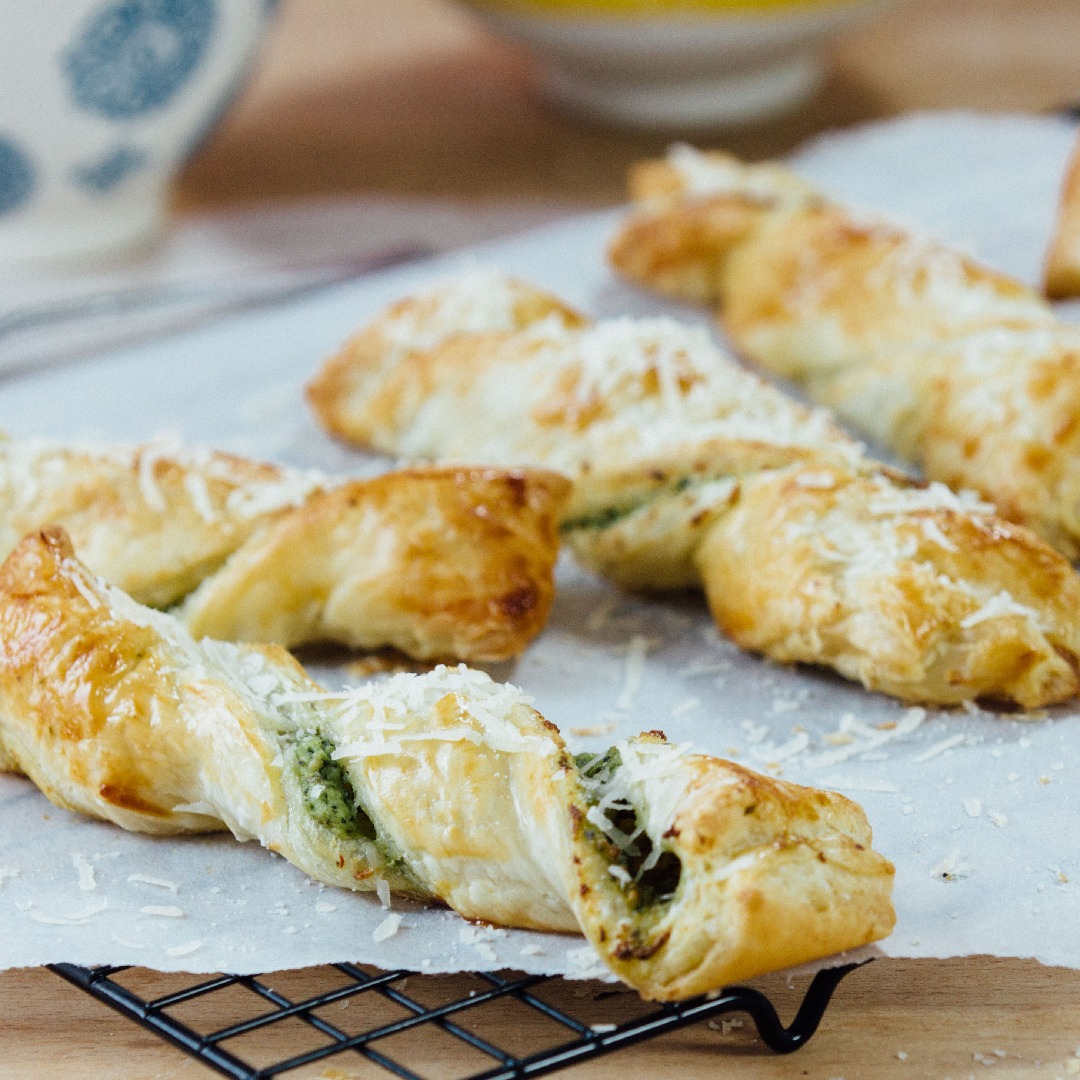 Pesto and Cheese Twists Tastemade