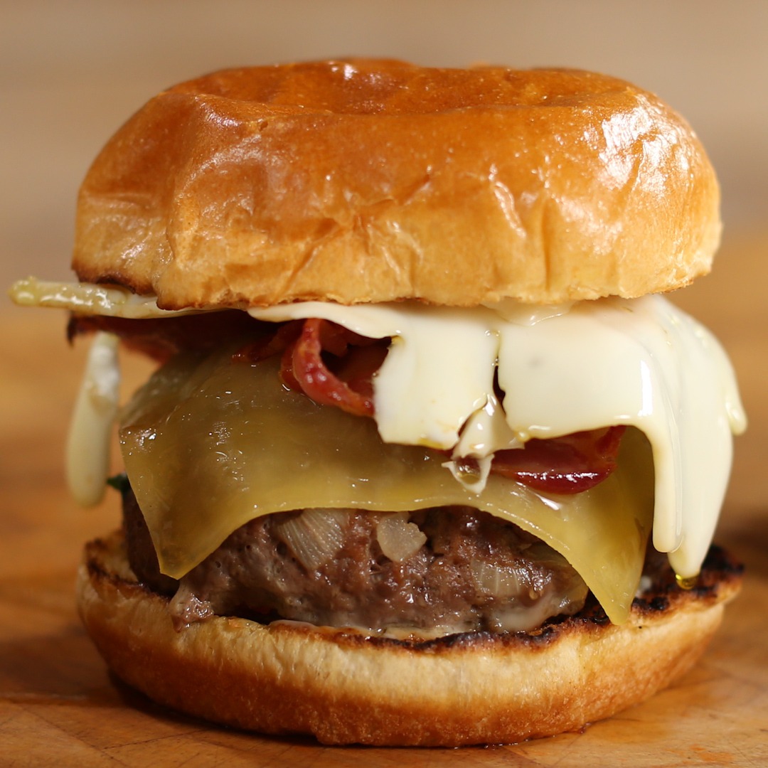 Bacon & Egg Burger | Tastemade