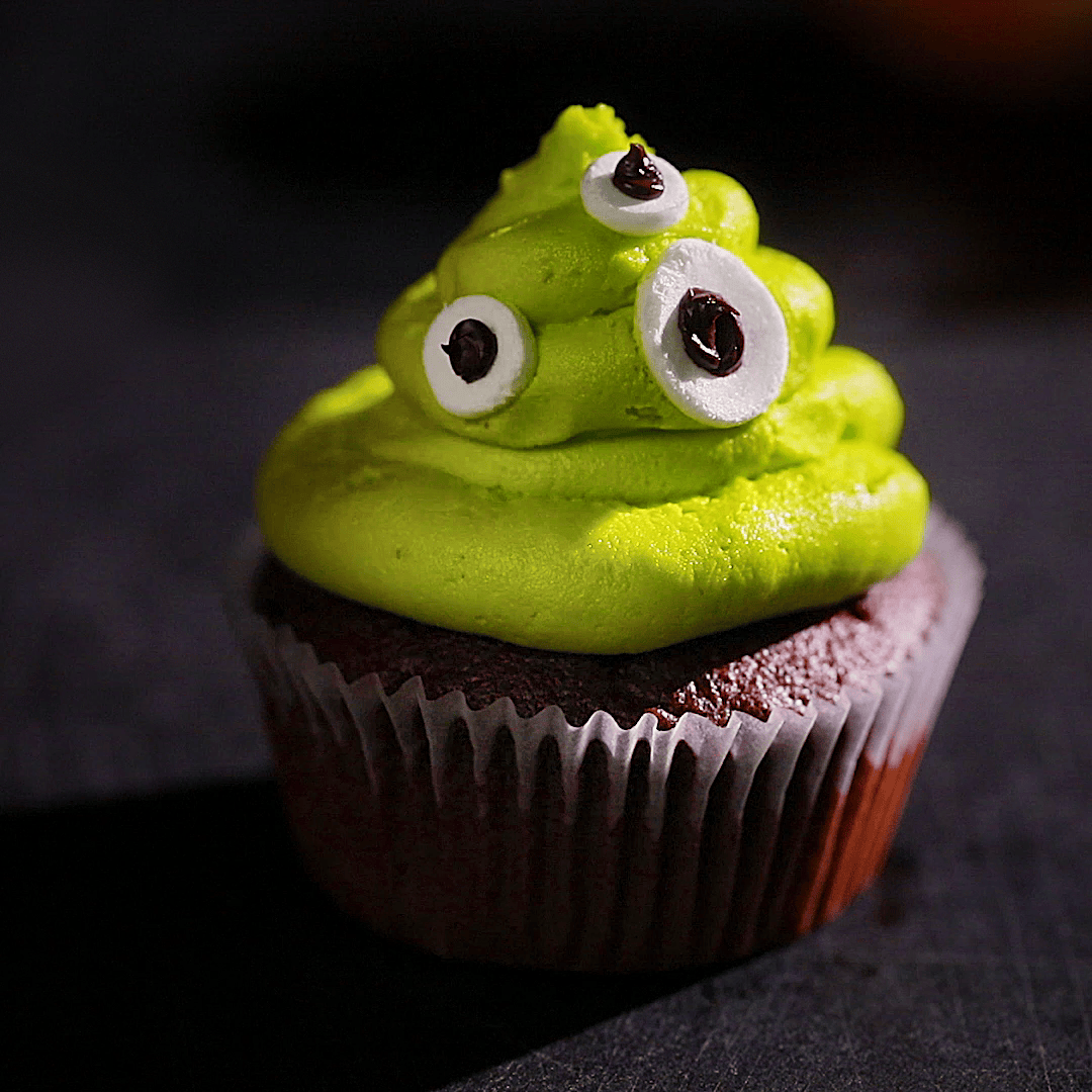 Alien Cupcakes | Tastemade