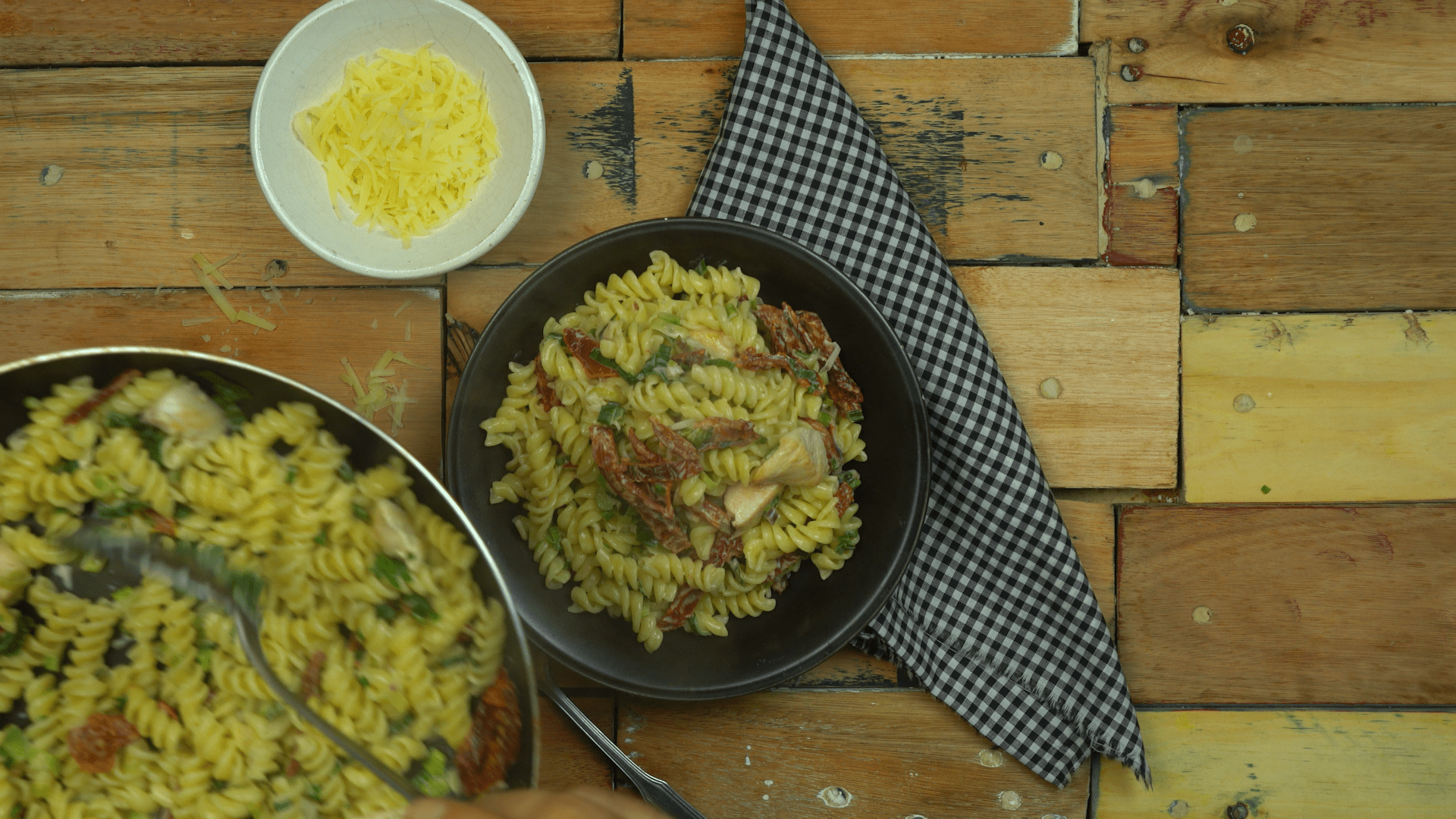 Dried Pasta With Chicken And Sun Dried Tomatoes | Tastemade