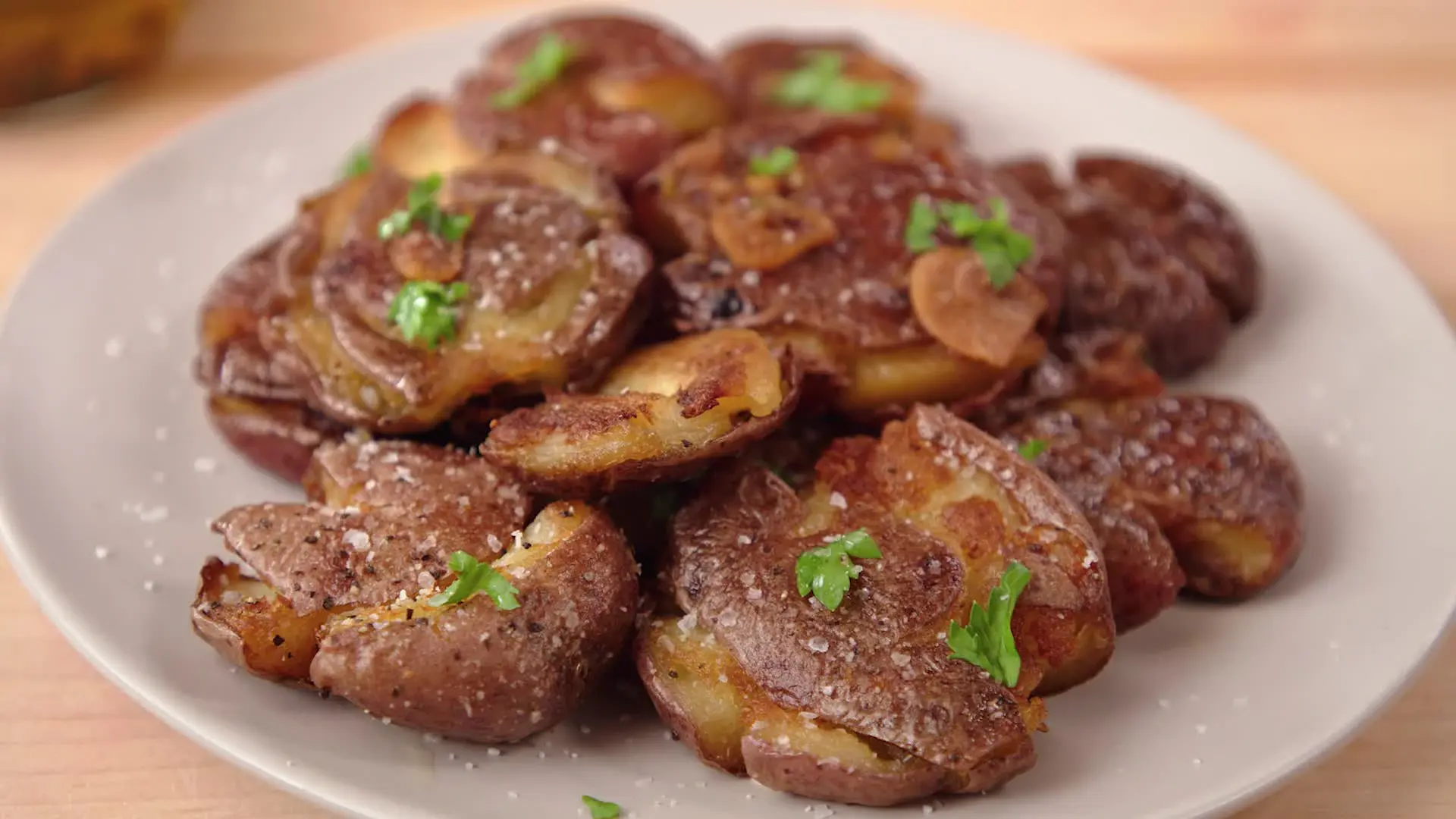 Crispy Smashed Potatoes Recipe - Food Dolls