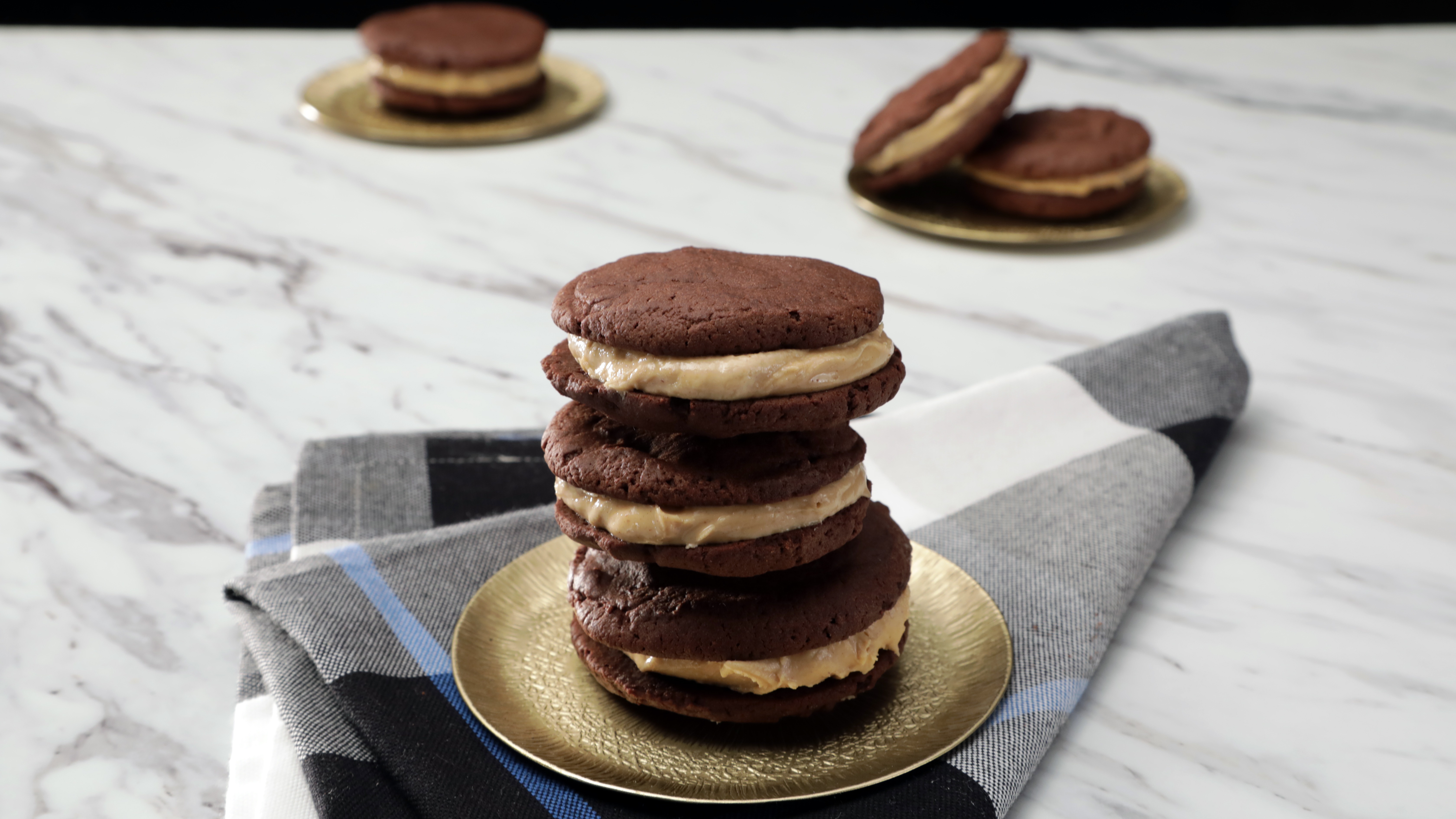 Peanut Butter & Jelly Whoopie Pies / Crumbcoats & Wine