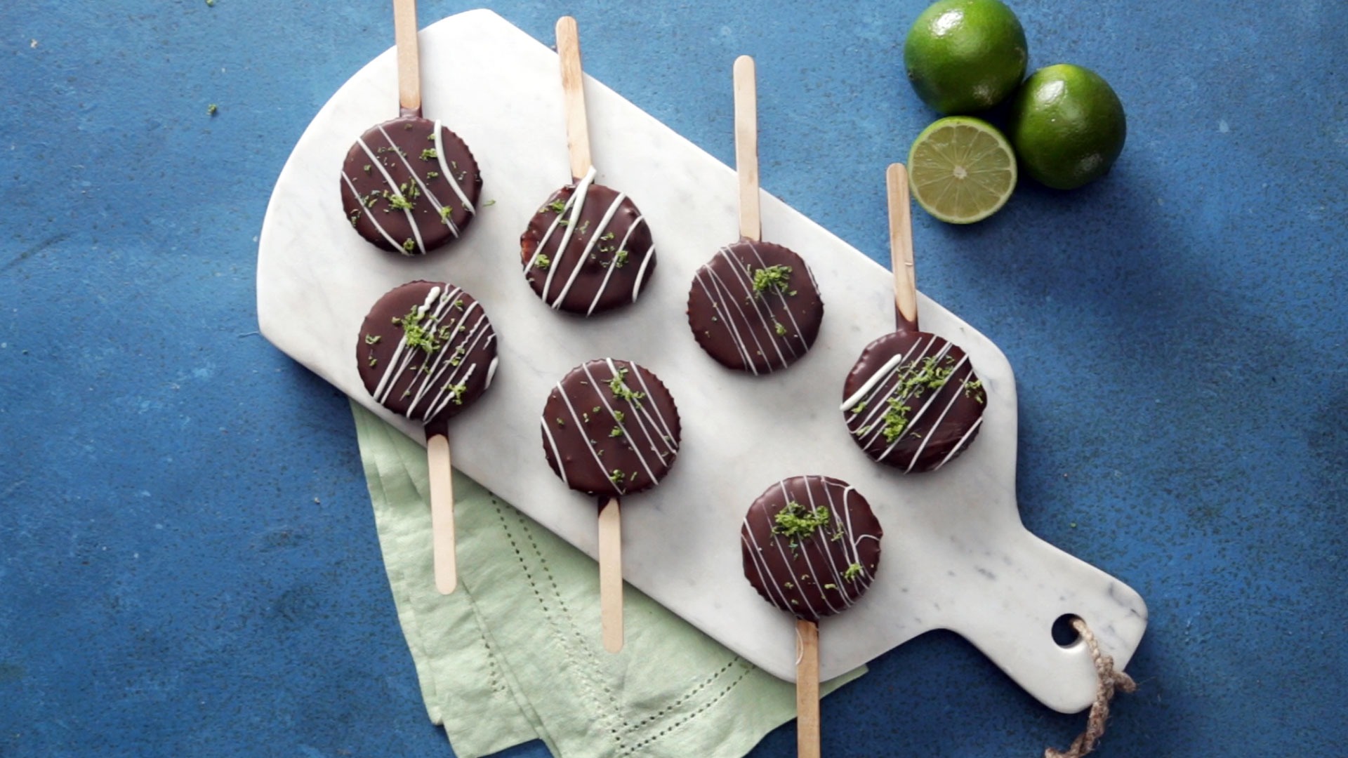 Key lime cake pop