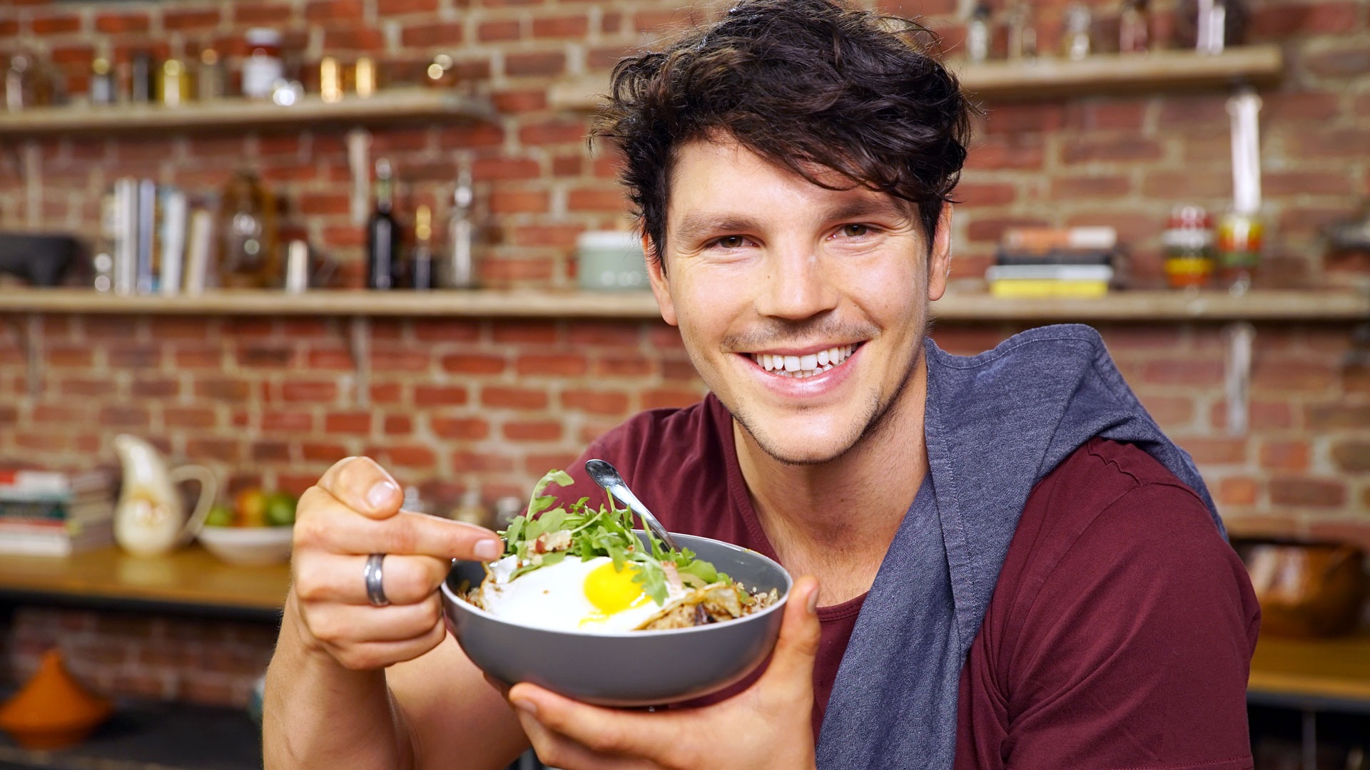 Breakfast Quinoa Bowl With Fried Egg Tastemade