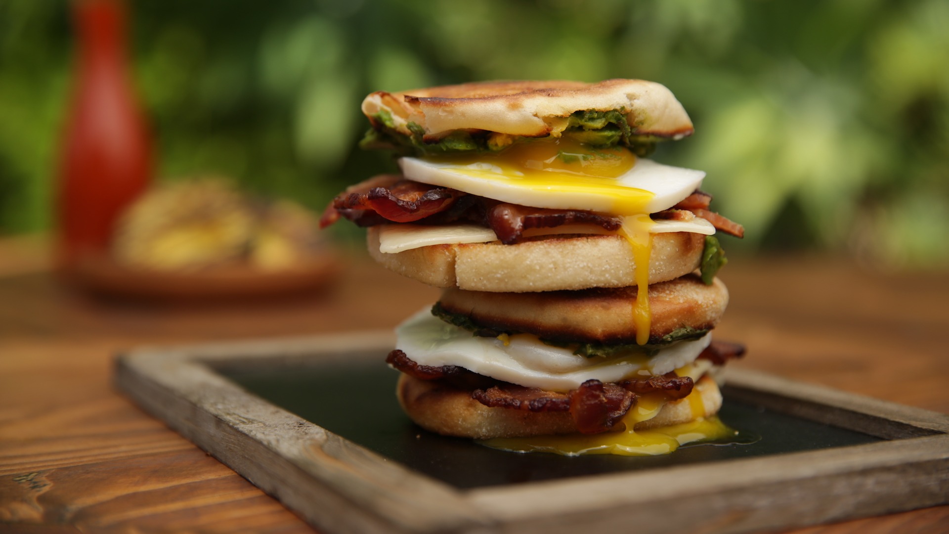 Bacon Egg and Avocado Breakfast Sandwich - Skinnytaste