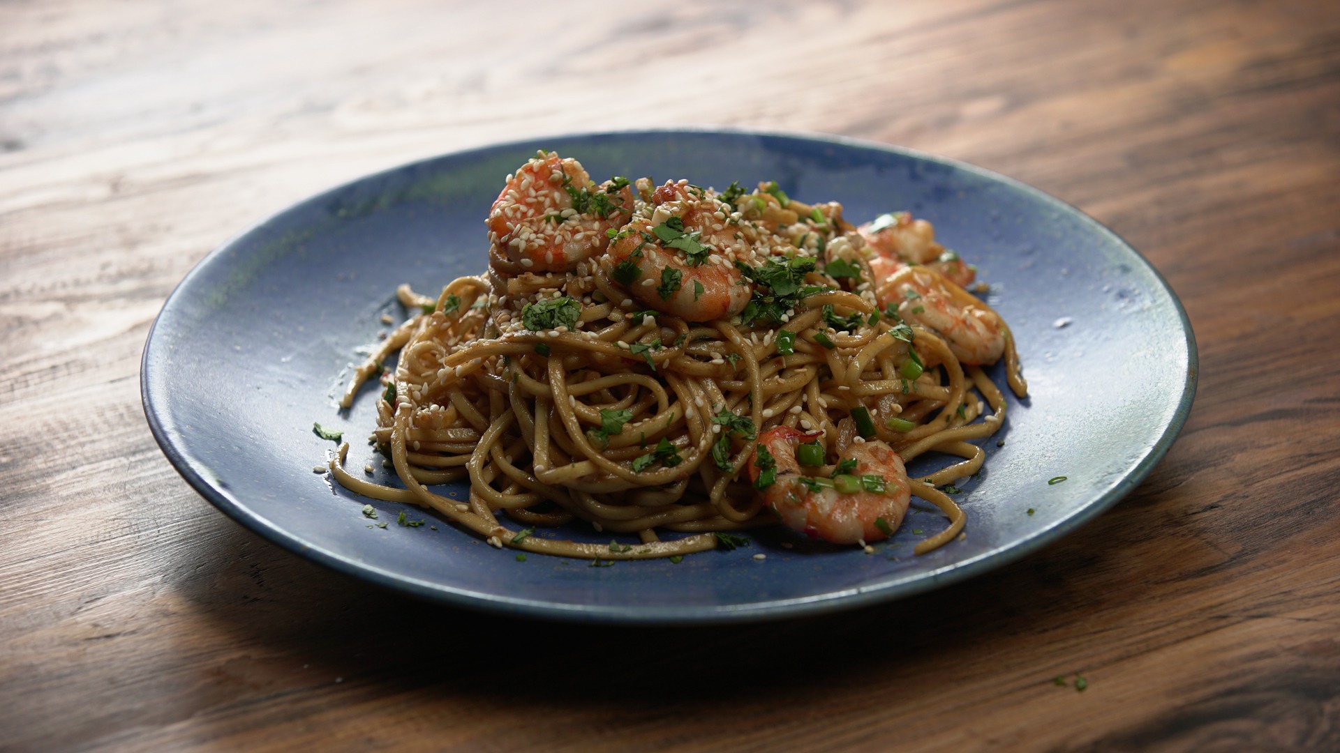 Garlic Shrimp Scampi Egg Noodles | Tastemade