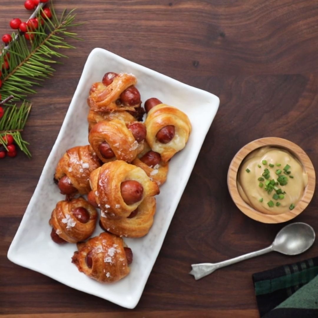 Cheesy Pigs In A Blanket-image