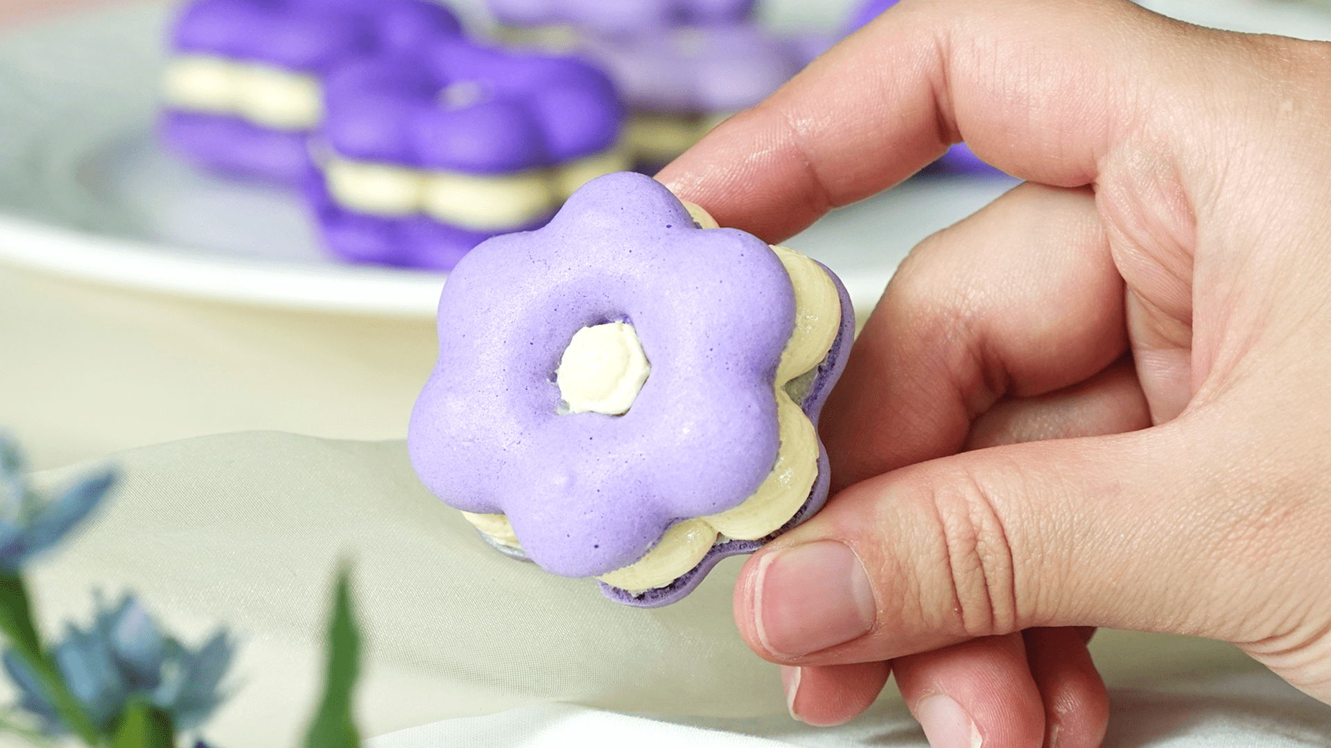 春感じるかわいさ】お花のマカロン🌼 | TASTEMADE