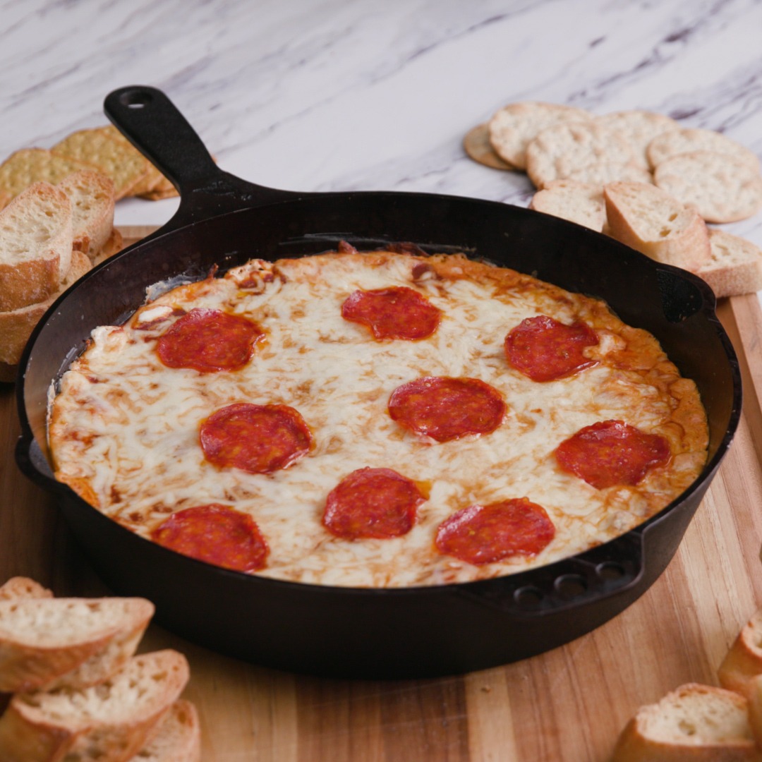 Easy Cast Iron Skillet Pizza {Video} -Butter Your Biscuit