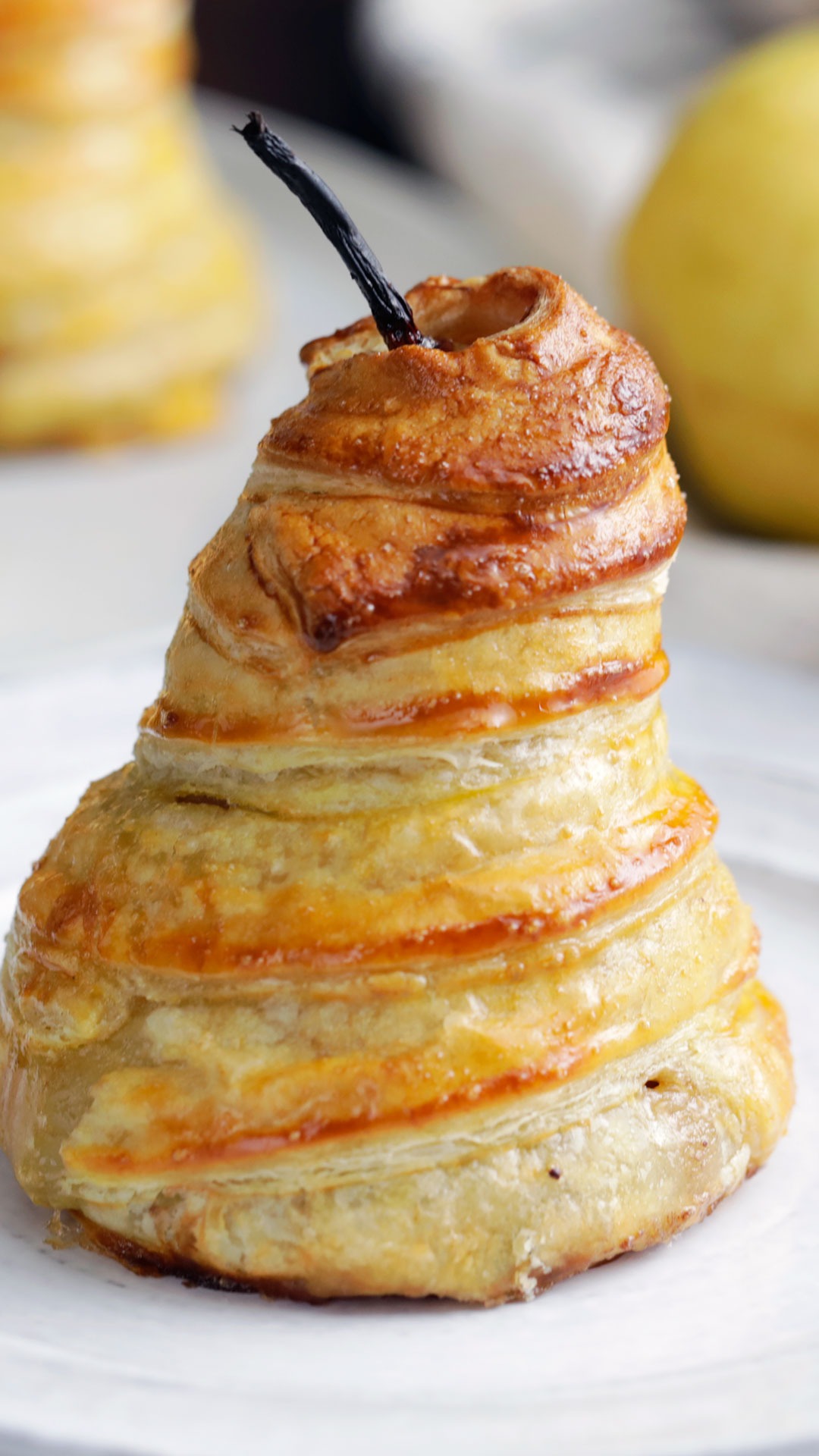 Honeyed Pears in Puff Pastry Recipe: How to Make It