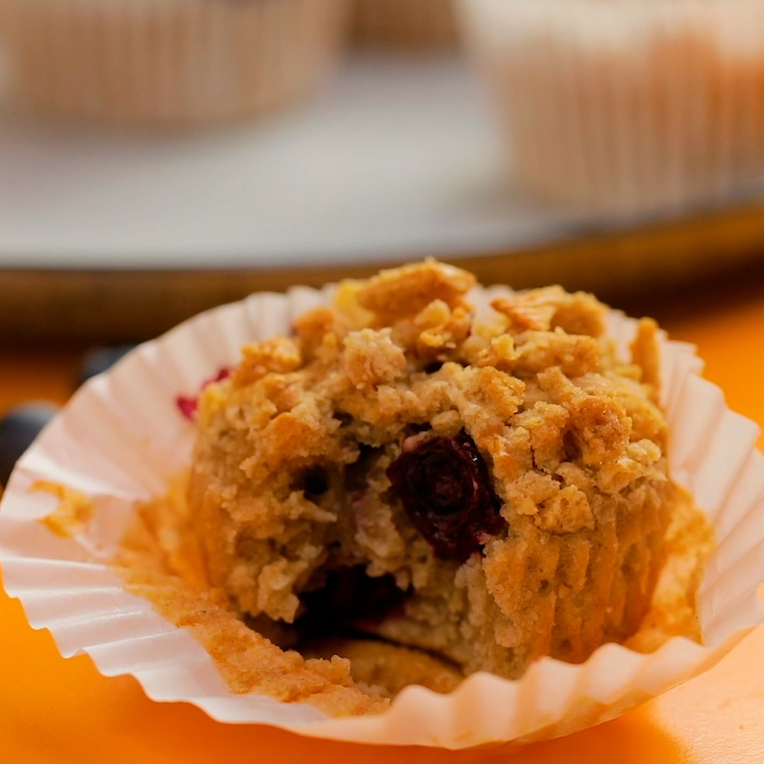 Cinnamon Graham Muffins Tastemade cinnamon-graham-muffins-tastemade